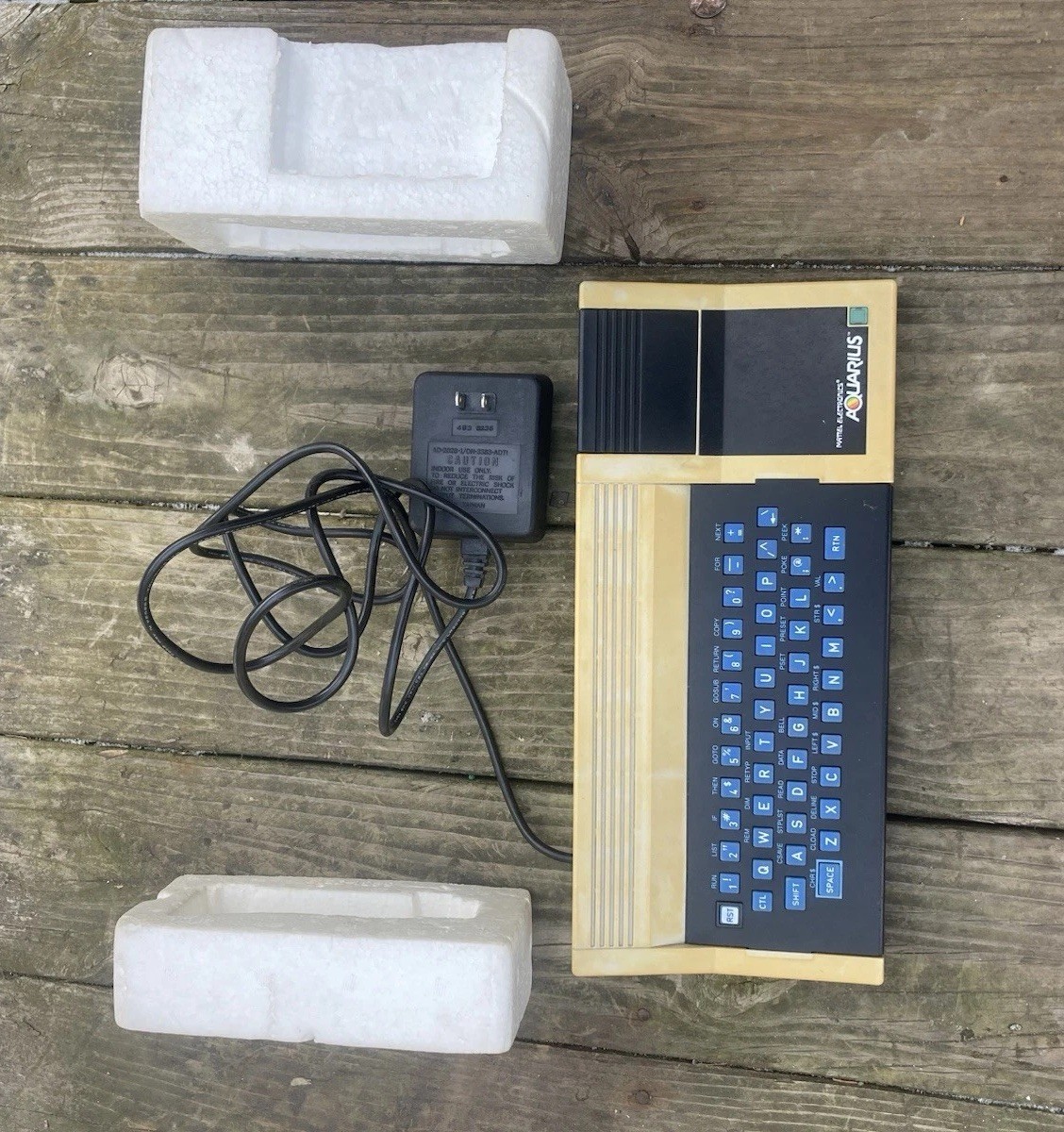 Matel Aquarius Home Computer System Powers On - Image 6